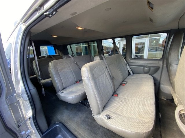2016 Chevrolet Express Passenger 3500 LT