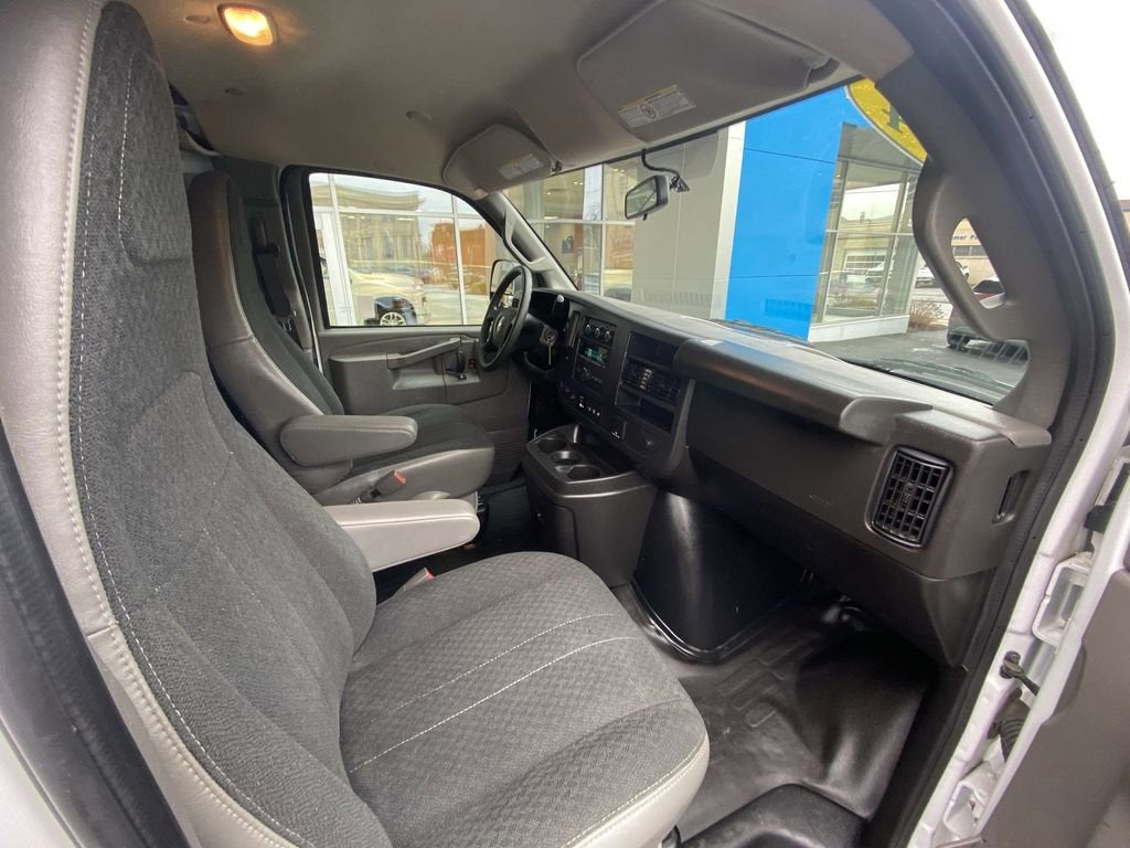 2024 Chevrolet Express Cargo 2500 WT