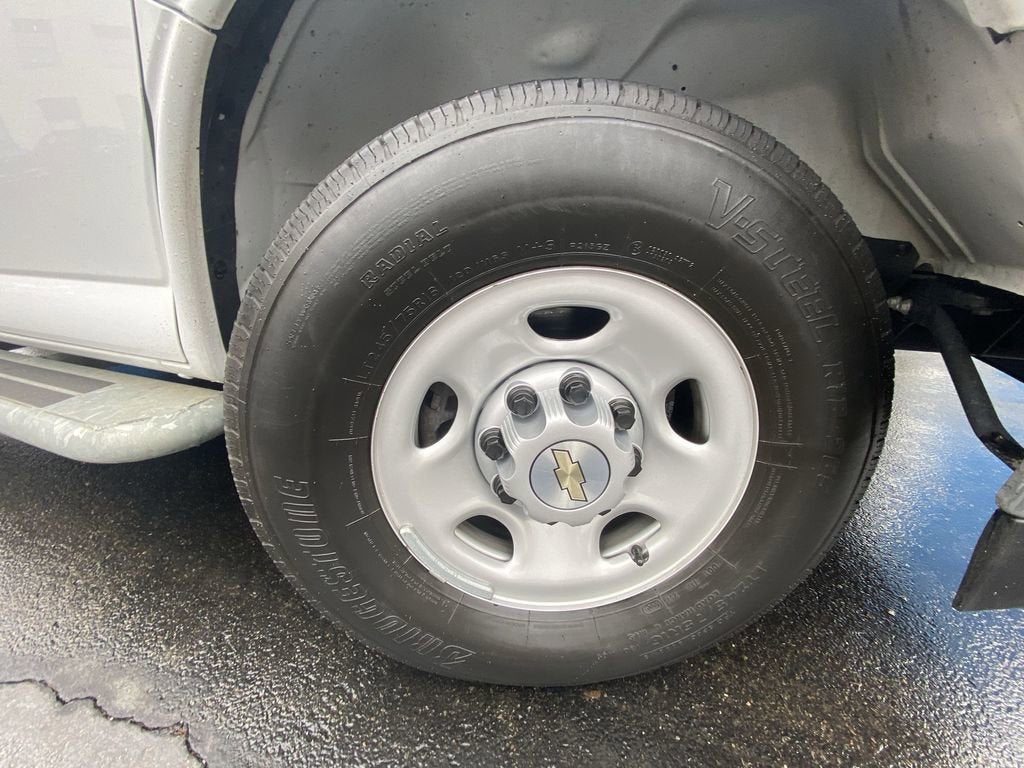 2024 Chevrolet Express Cargo 2500 WT