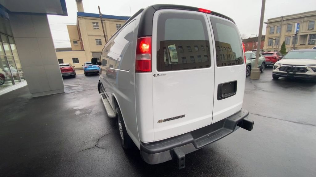 2024 Chevrolet Express Cargo 2500 WT