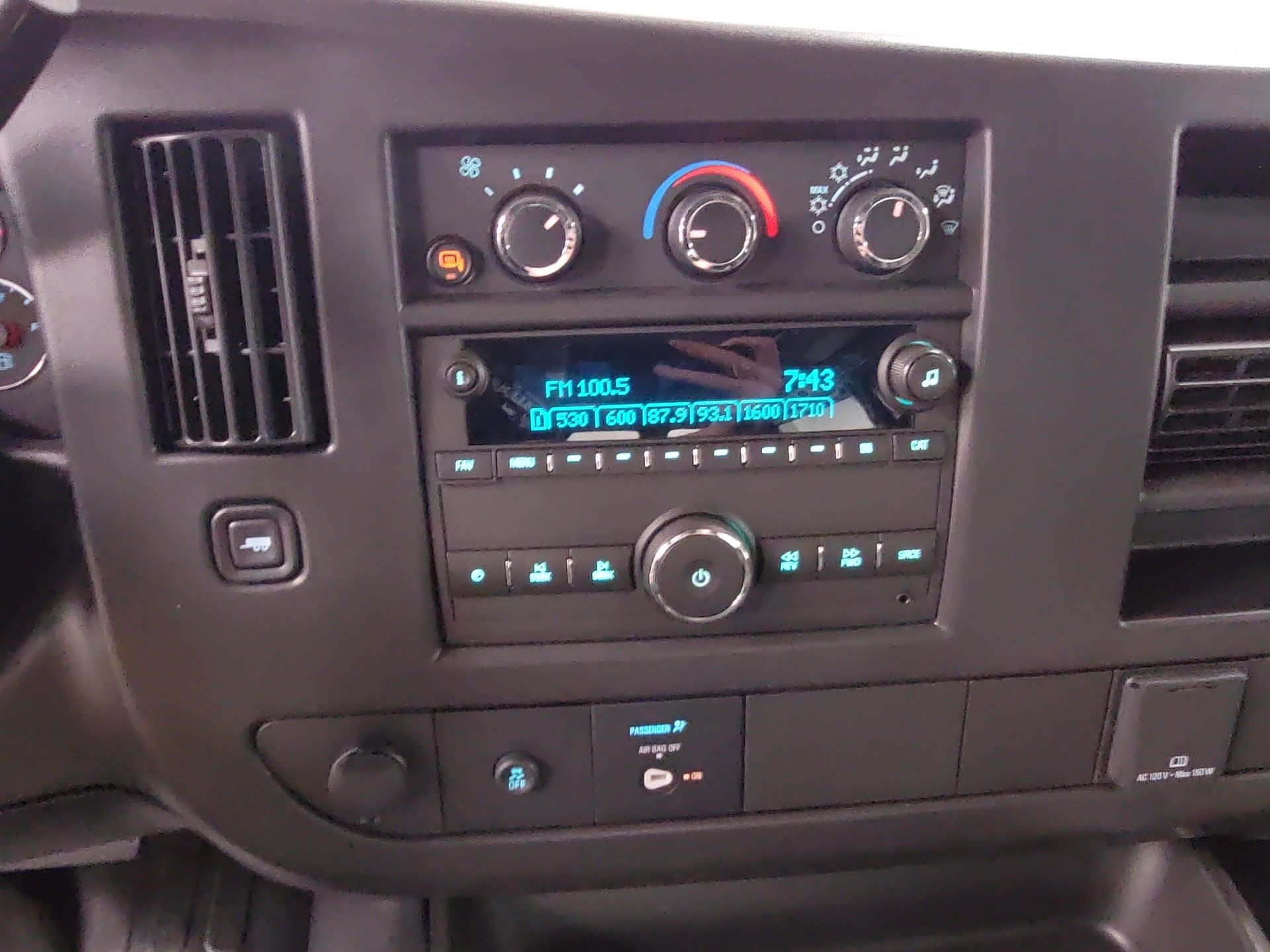 2026 Chevrolet Express Cargo WT
