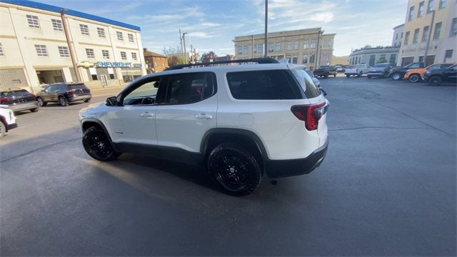 2023 GMC Acadia AT4