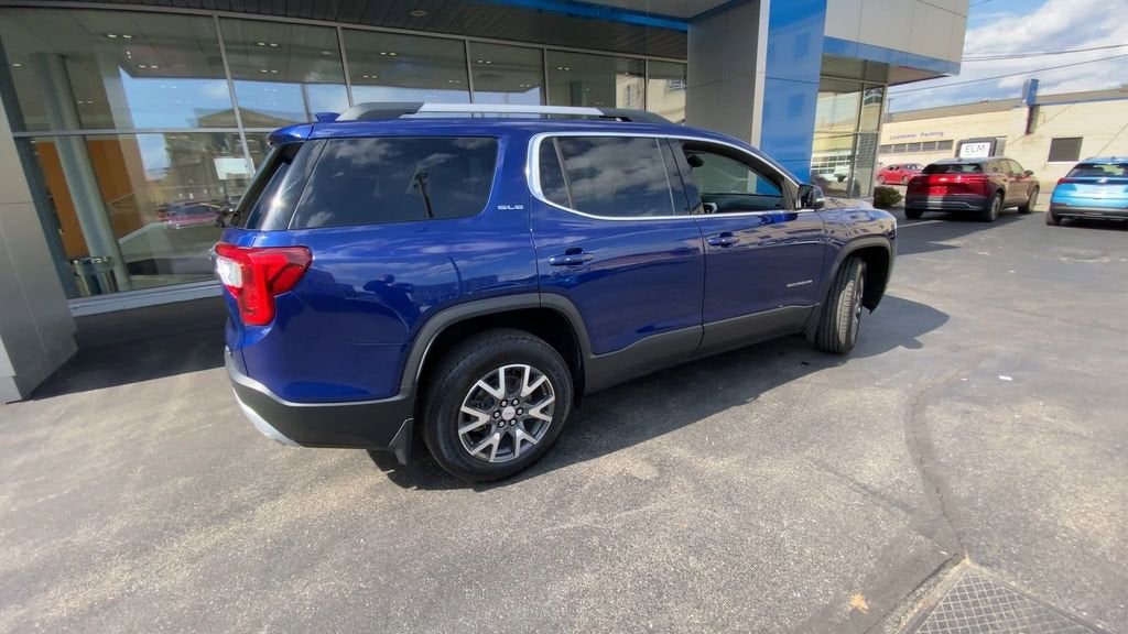 2023 GMC Acadia SLE
