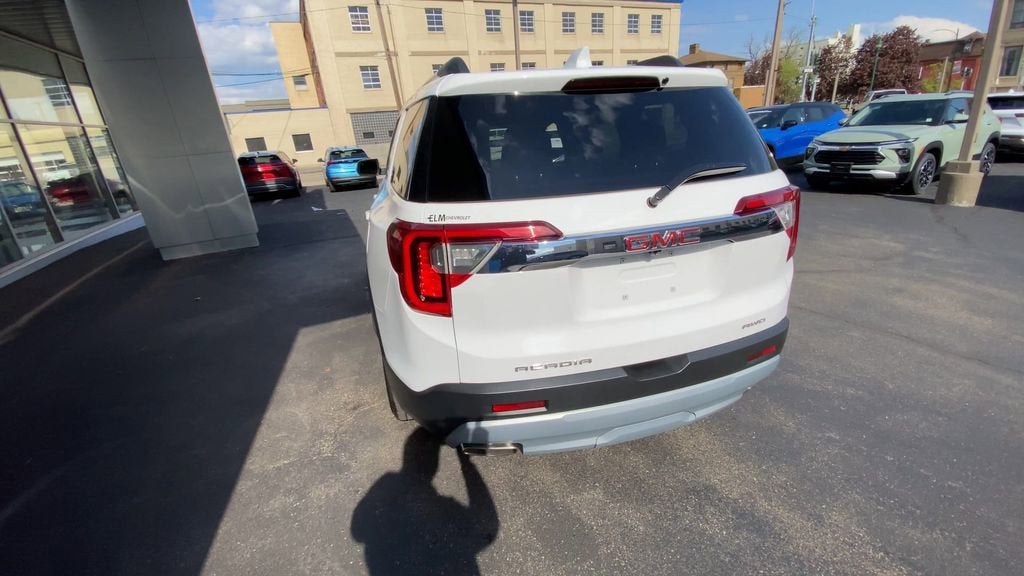 2023 GMC Acadia SLE