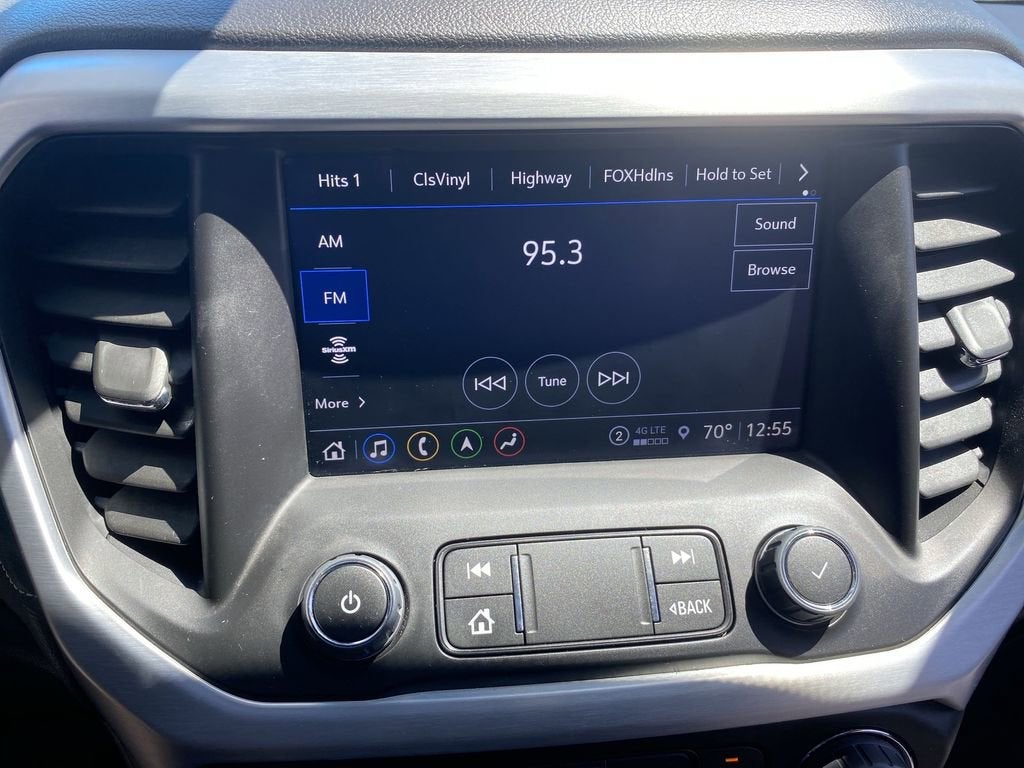 2023 GMC Acadia SLT