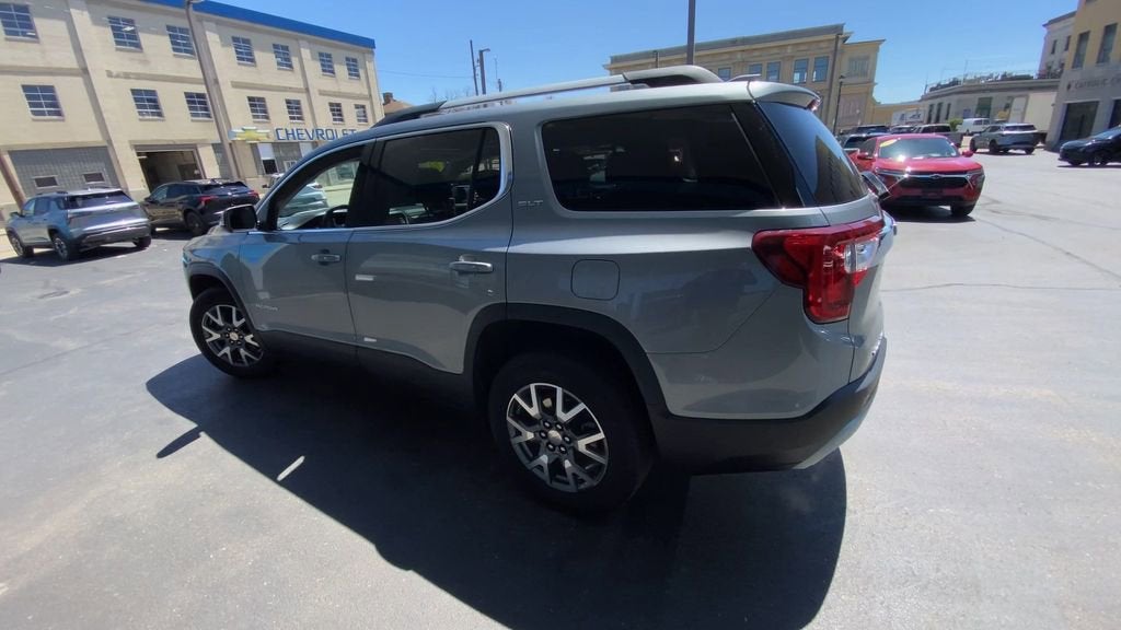 2023 GMC Acadia SLT