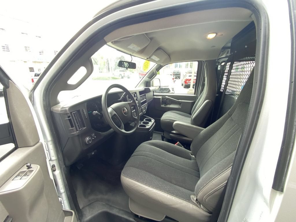 2025 GMC Savana Cargo Work Van