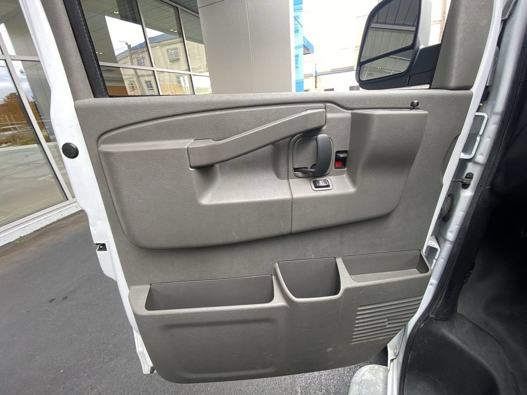 2025 GMC Savana Cargo Work Van