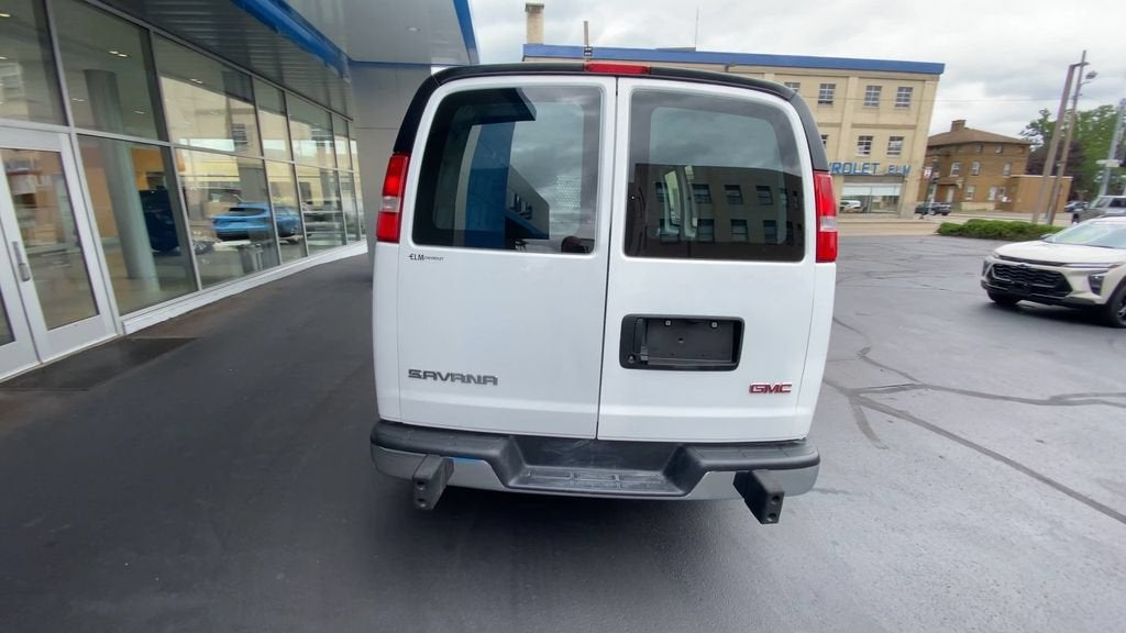 2025 GMC Savana Cargo Work Van