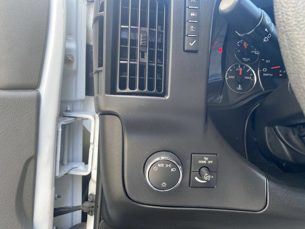 2025 GMC Savana Cargo Work Van