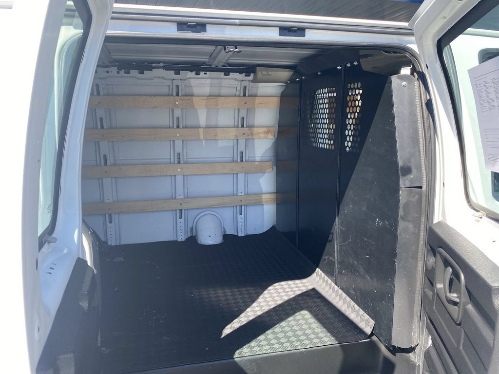 2025 GMC Savana Cargo Work Van
