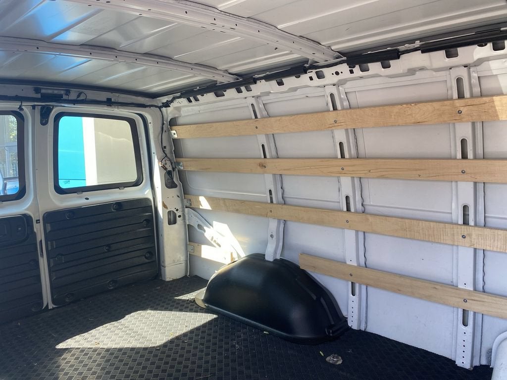 2025 GMC Savana Cargo Work Van