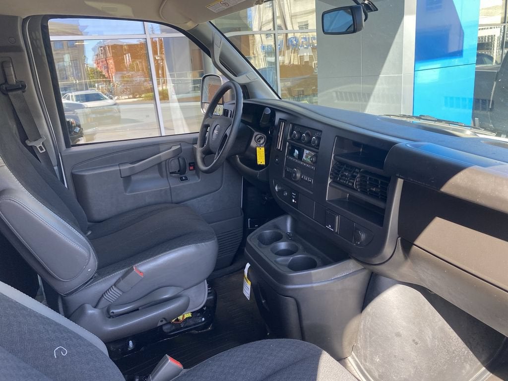 2025 GMC Savana Cargo Work Van