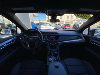 2025 Cadillac XT5 Luxury
