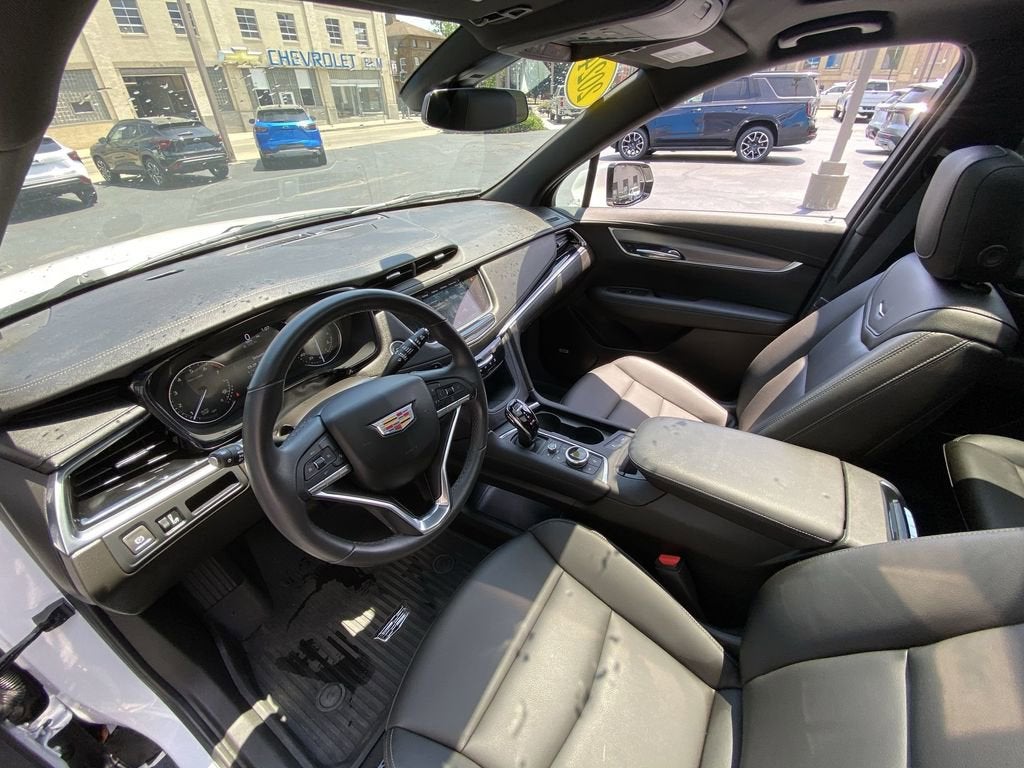 2024 Cadillac XT6 Luxury