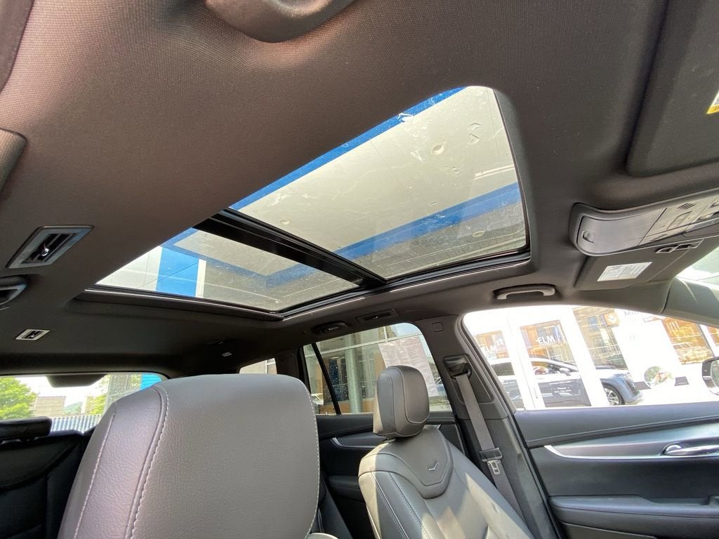 2024 Cadillac XT6 Luxury