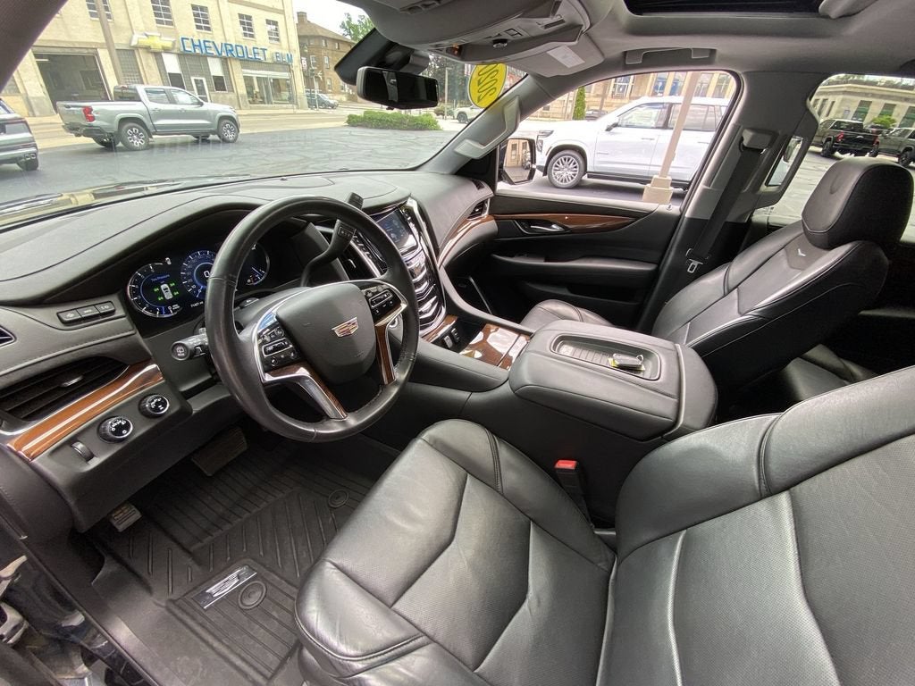 2020 Cadillac Escalade Luxury