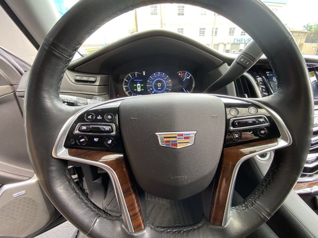 2020 Cadillac Escalade Luxury