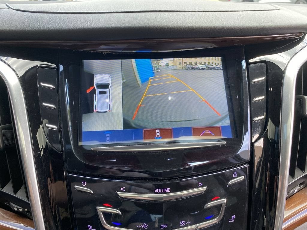2020 Cadillac Escalade Luxury