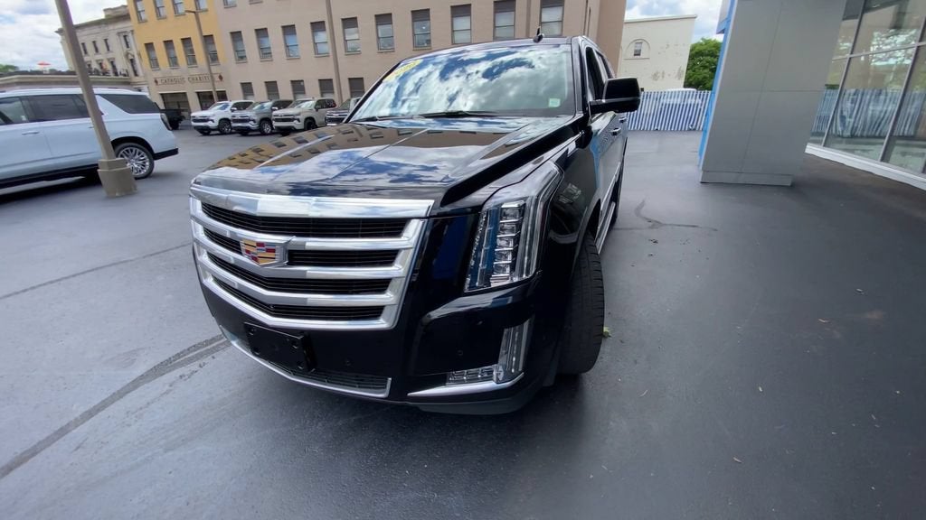 2020 Cadillac Escalade Luxury