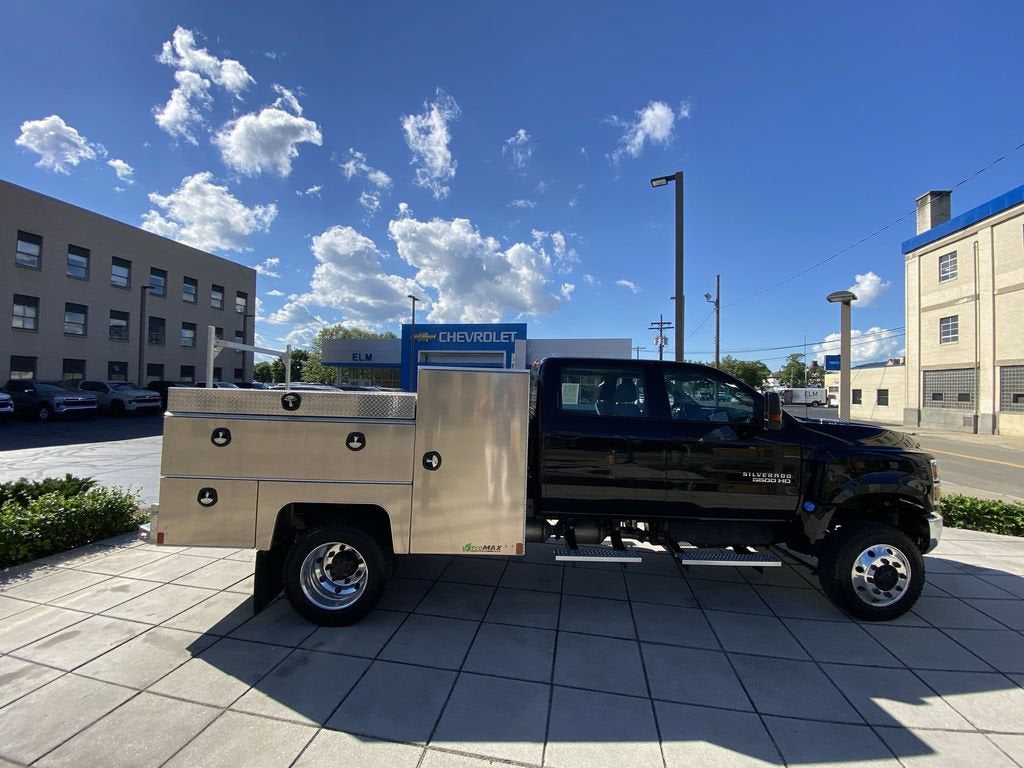 2024 Chevrolet Silverado 5500 HD LT