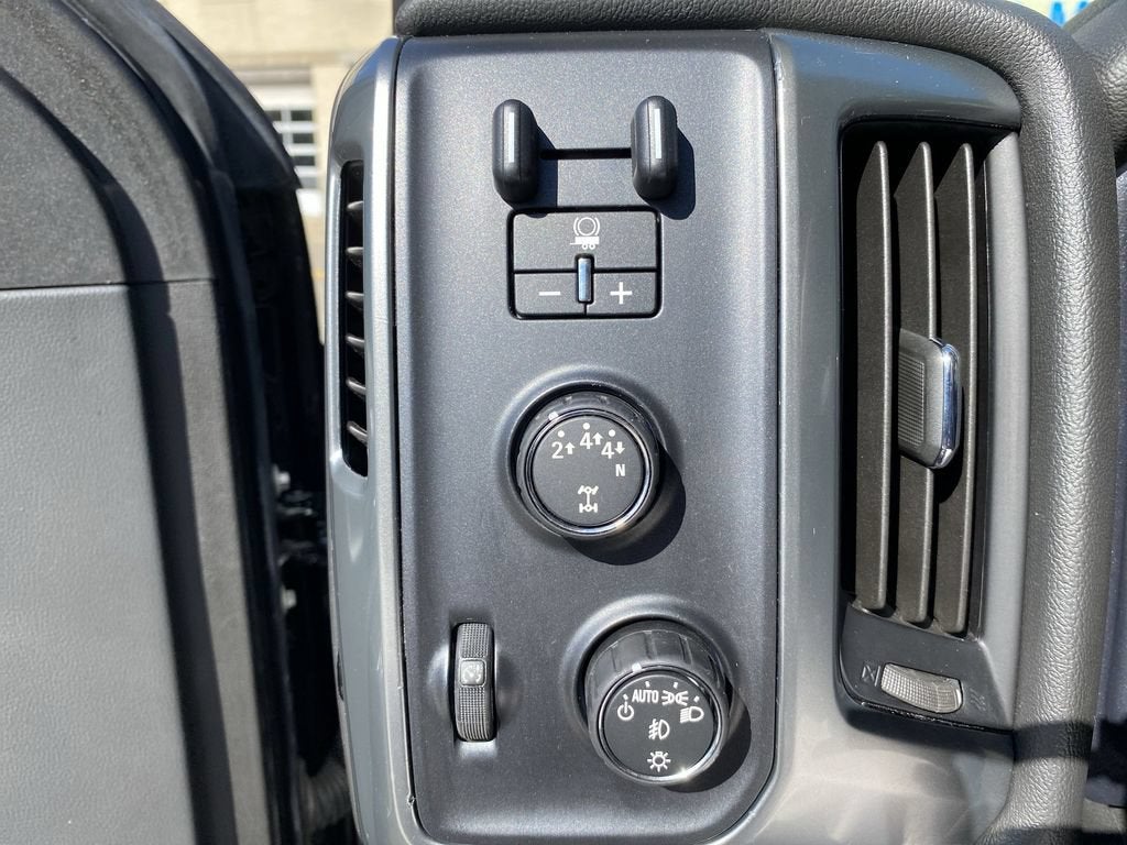 2024 Chevrolet Silverado 5500 HD LT