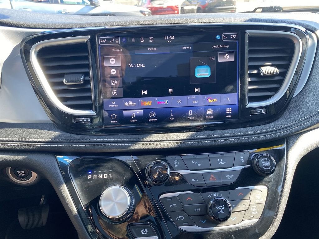 2025 Chrysler Pacifica Limited