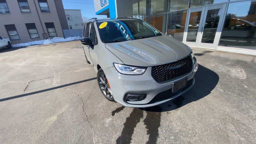 2025 Chrysler Pacifica Limited