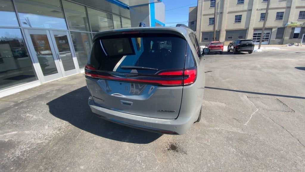 2025 Chrysler Pacifica Limited