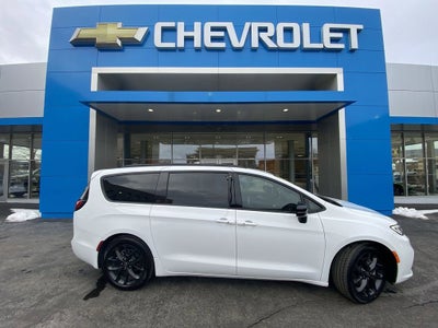 2025 Chrysler Pacifica Limited