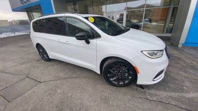 2025 Chrysler Pacifica Limited