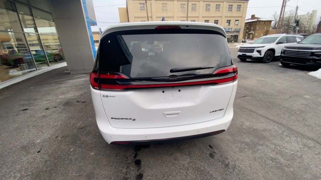 2025 Chrysler Pacifica Limited