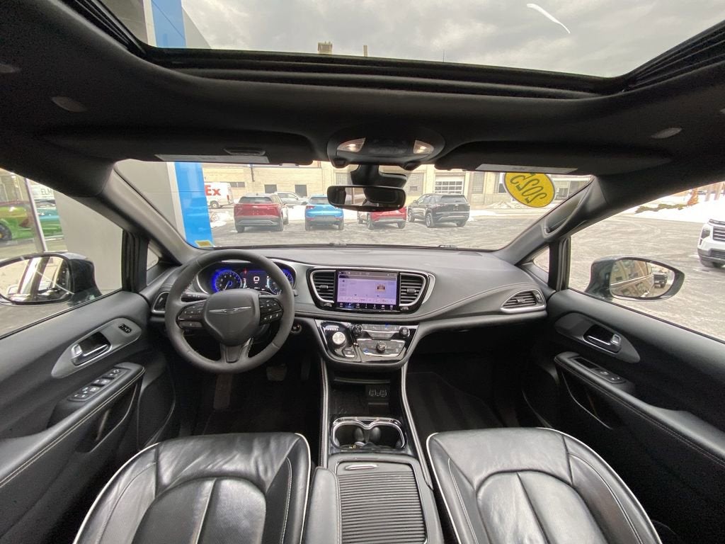 2025 Chrysler Pacifica Limited