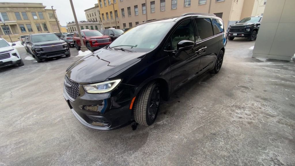 2025 Chrysler Pacifica Limited