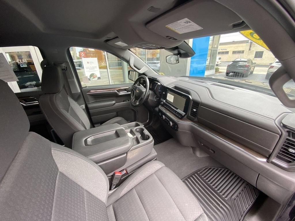 2023 Chevrolet Silverado 1500 LT (2FL)