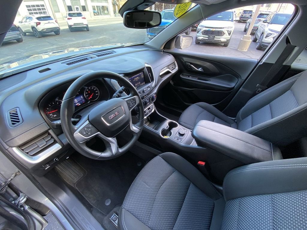 2023 GMC Terrain SLE