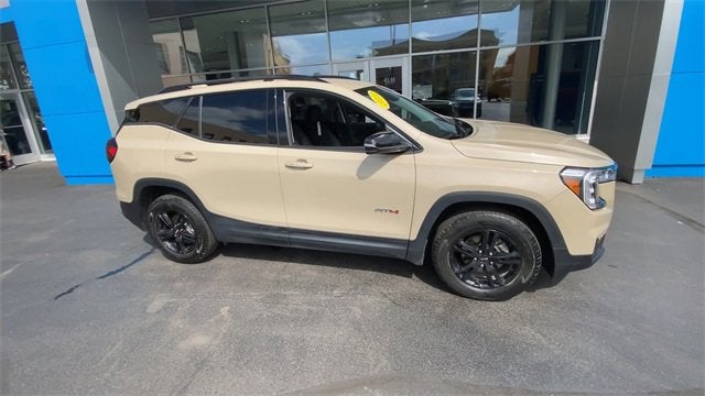 2023 GMC Terrain AT4