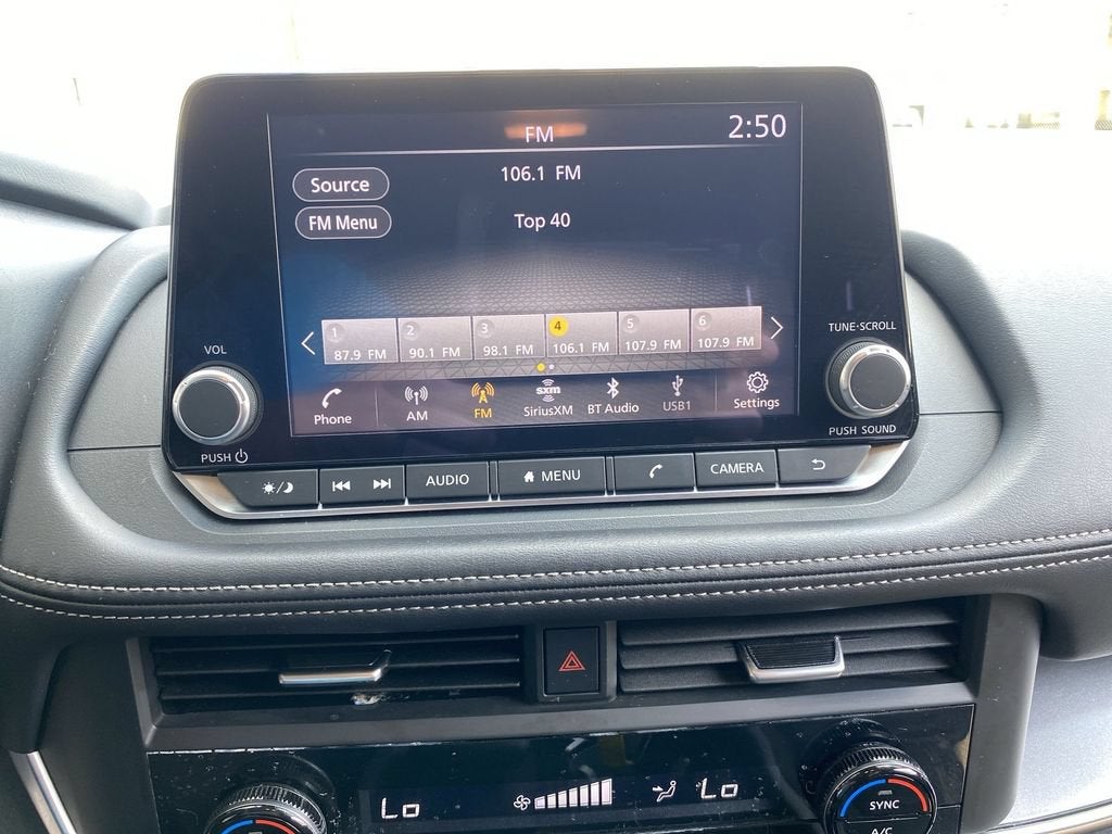2025 Nissan Rogue SV