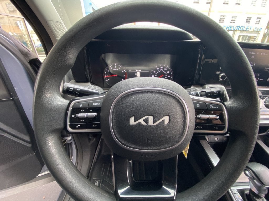 2023 Kia Sorento LX