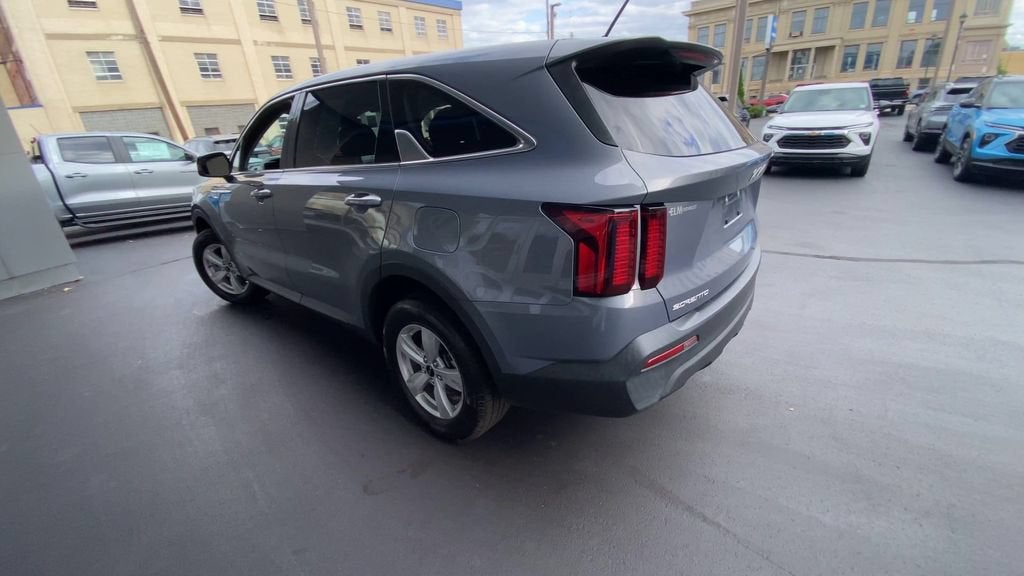 2023 Kia Sorento LX