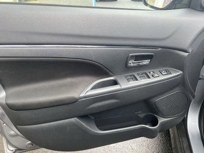 2024 Mitsubishi Outlander Sport S