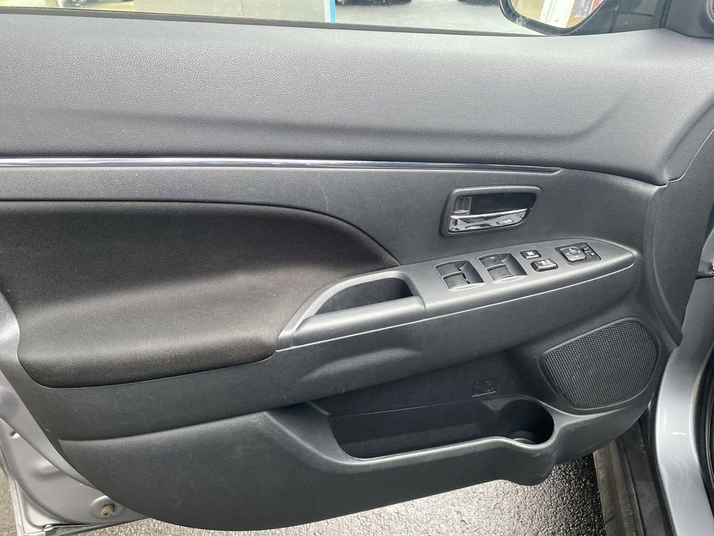 2024 Mitsubishi Outlander Sport S