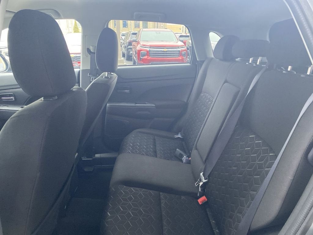 2024 Mitsubishi Outlander Sport S