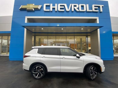 2024 Mitsubishi Outlander SE