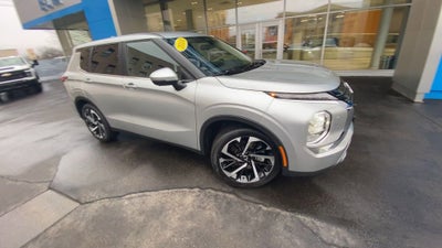 2024 Mitsubishi Outlander SE