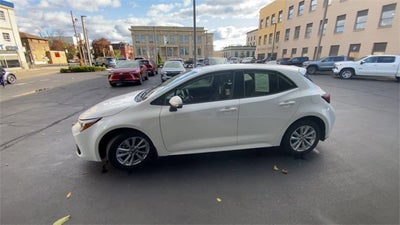 2024 Toyota Corolla Hatchback SE