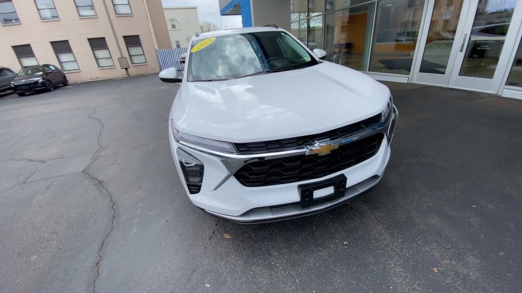 2024 Chevrolet Trax LT
