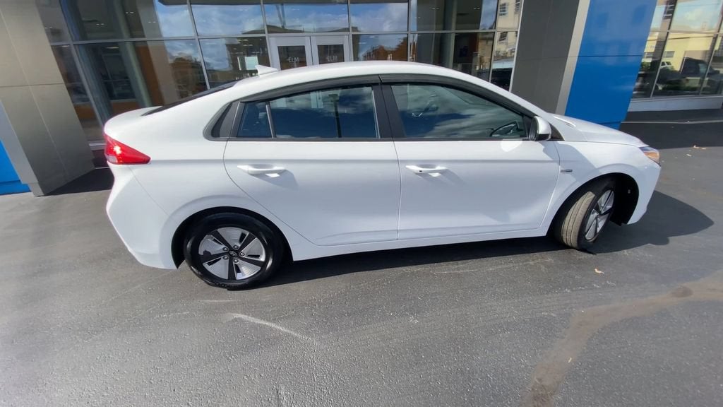 2017 Hyundai Ioniq Hybrid Blue