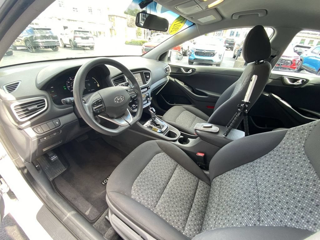 2017 Hyundai Ioniq Hybrid Blue