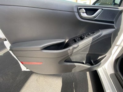 2017 Hyundai Ioniq Hybrid Blue